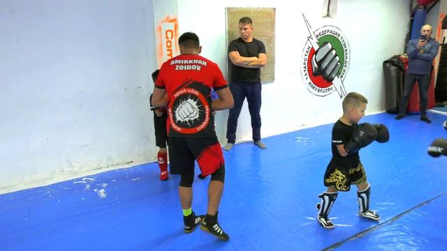 Белый Барс - Тайский Бокс - Набережные Челны - Мастер-класс от Амирхана Доктора Зоидова? смотреть онлайн