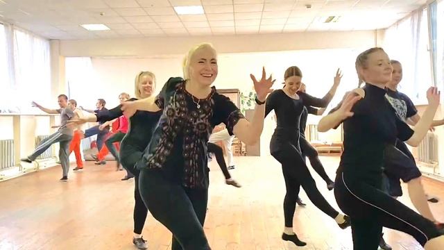 Татьяна Дрёмова, главный режиссер Луганского русского театра им. П.Луспекаева смотреть онлайн