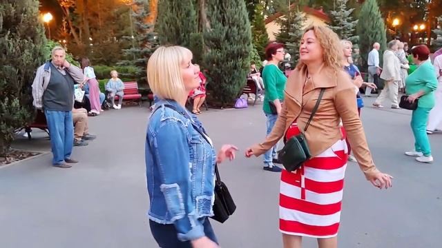 Я сколько лет тебя искал Танцы в парке Горького Харьков Сентябрь 2021 смотреть онлайн
