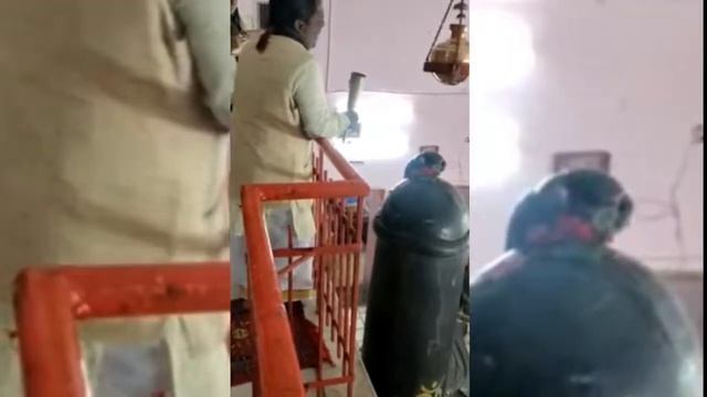 Репортаж пуджы с праздника Махарудра в храме Шивы в Ришикеш смотреть онлайн