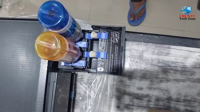 Epson EcoTank L3250 : How To Fill The Ink Tanks! смотреть онлайн