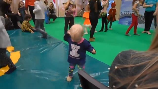 Алиса первая дискотека смотреть онлайн