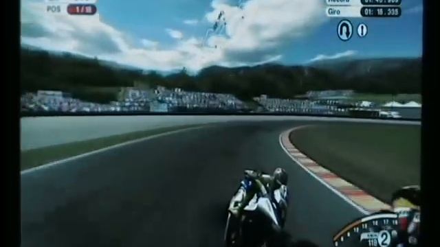 MotoGP 08 GamePlay XBox360 - V. Rossi - Mugello смотреть онлайн