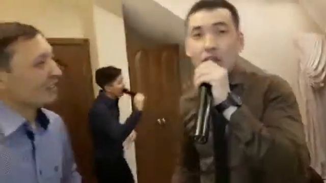 Лучшее исполнение,голос,в караоке смотреть онлайн