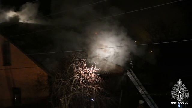 ?Пожар ул. Набережная Казачьего ерика , д. 119 смотреть онлайн