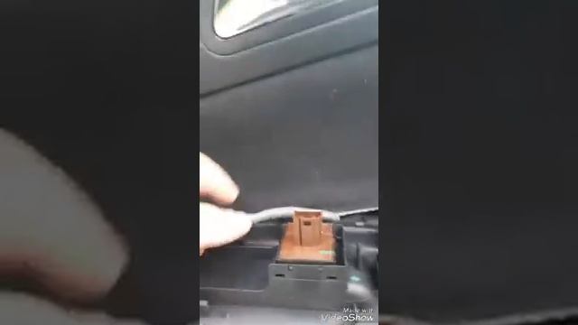 VW PASSAT B5 . Замена переключателя света и панели дверной ручки снаружи. смотреть онлайн