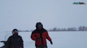 Ловля трофейного судака зимой со льда  Катя Татуревич ловит  #OnlySpin