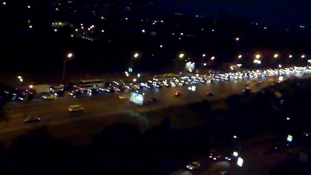 Движение на Кутузовском вечером..mp4 смотреть онлайн
