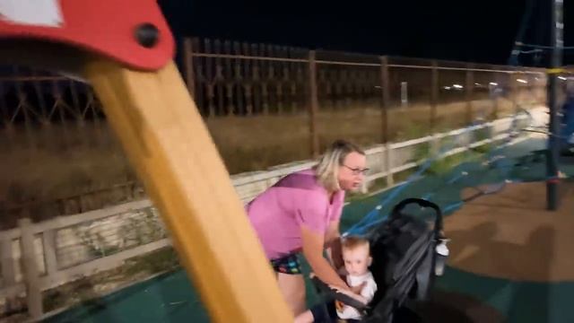 Ошалеть какую набережную построили в Крыму! Лазурная набережная в Евпатории нас очень удивила! смотреть онлайн