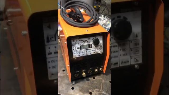 Распаковка сварочного аппарата Neon Ac/dc 201