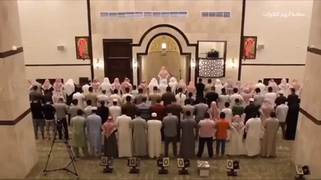 очень красиво читает коран смотреть онлайн