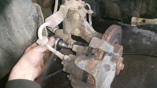 Renault clio 4 how to change front brake pads смотреть онлайн