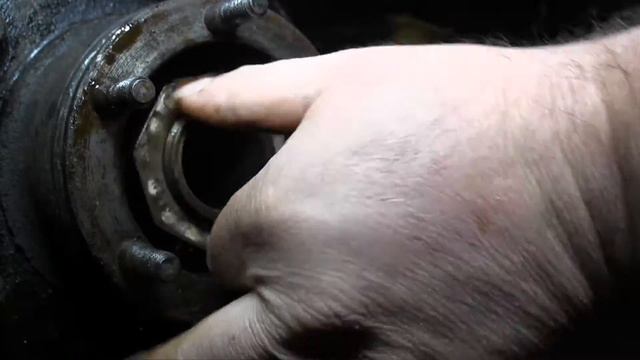 1941 Dodge WD-21 Rigth Rear Brake Drum and Axle смотреть онлайн