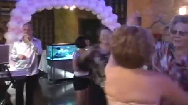 СВАДЬБА - Розенбаум (поёт Натан Грунин) смотреть онлайн