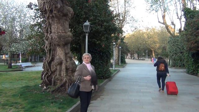 23 По Галисии в Сантьяго де Компостела смотреть онлайн