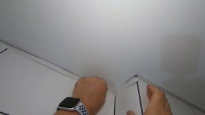 Как стыкуется в углах декоративная лента натяжного потолка!