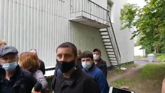 Врачи и водители "скорой помощи" требуют обеспечить им средства защиты смотреть онлайн