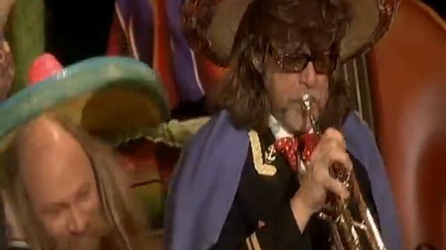 Helge Schneider - Die Trompeten von Mexiko смотреть онлайн