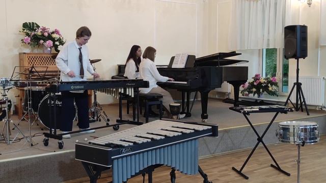 В. А. Моцарт "Рондо G-dur" (ксилофон) - W. A. Mozart "Rondo G-dur" (xylophone) смотреть онлайн
