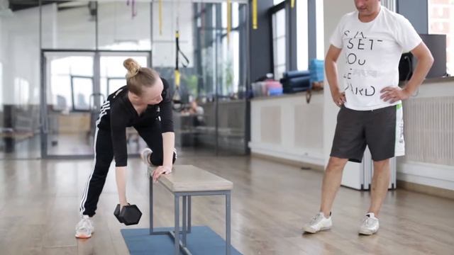 А. Пряников в студии фитнеса 