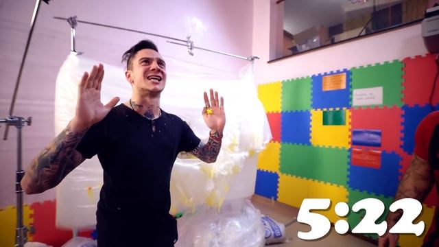 ВЫБИРАЕМСЯ ИЗ НЕПРОБИВАЕМОЙ СТЕНЫ ПУПЫРЧАТОЙ ПЛЕНКИ ! ЧЕЛЛЕНДЖ смотреть онлайн