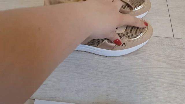 Кроссовки Sheila Шейла от Фаберлик // Лаврентьева Марина смотреть онлайн