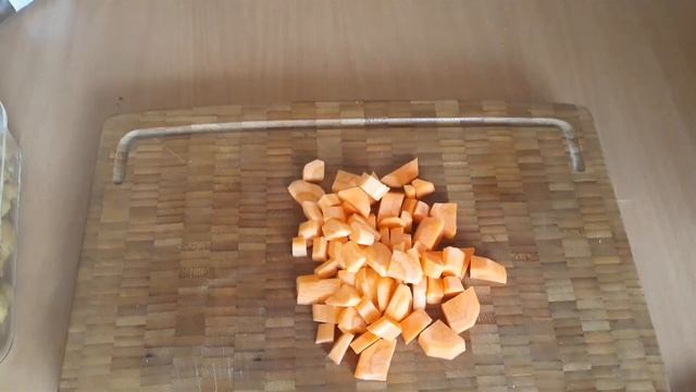 СВИНИНА С МОЛОДЫМИ ОВОЩАМИ / СЕКРЕТНЫЙ МАРИНАД МЯСА смотреть онлайн