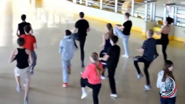 Тренировка в Воркаут Центре Москва2012 г смотреть онлайн
