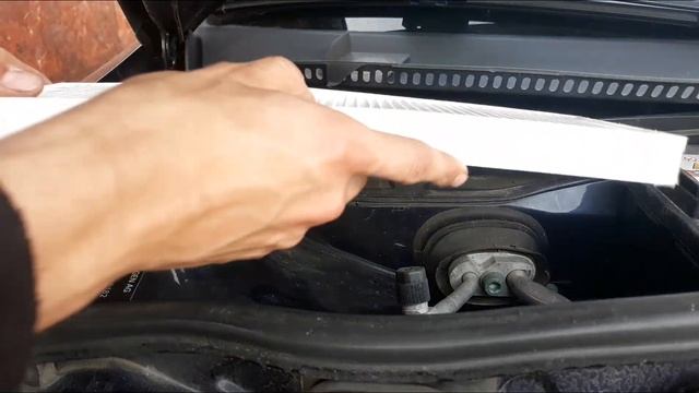 CABIN FILTER / POLLEN FILTER change tutorial Volkswagen Passat B5 DIY смотреть онлайн