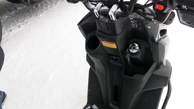 Скутер VECTOR. Брутальный внешний вид и необычные цвета. смотреть онлайн