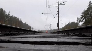 Под электровозом ВЛ11М-376 с пригородным поездом