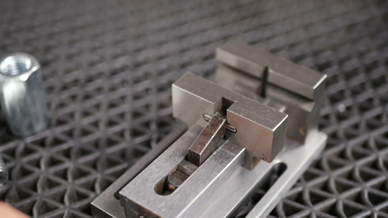 Cтаночные тиски 50 мм Артикул: 50000025 смотреть онлайн