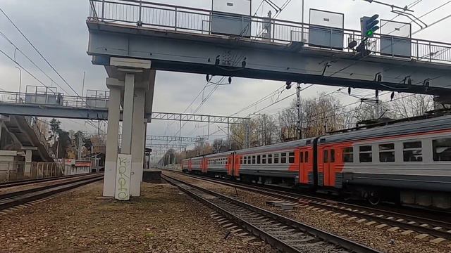 Электропоезд ЭД2Т-0023 сообщением "Болшево - Москва Ярославский вокзал" смотреть онлайн