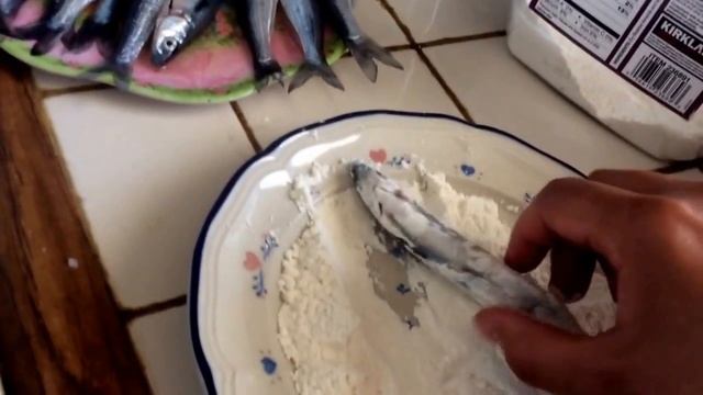 How to cook grunion fish/ Seal Beach Grunion Run смотреть онлайн
