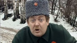 Городок 1998 Буденный и Ворошилов играют в шахматы