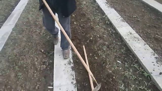 Садово огородный инструмент Испытание плоскореза Тяни толкай. смотреть онлайн