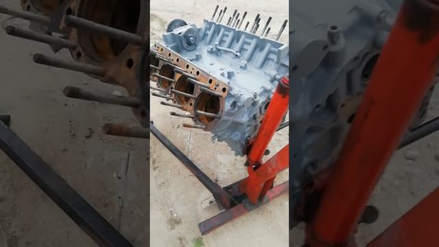 Обзорное видео блока двигателя ЯМЗ 7511 смотреть онлайн