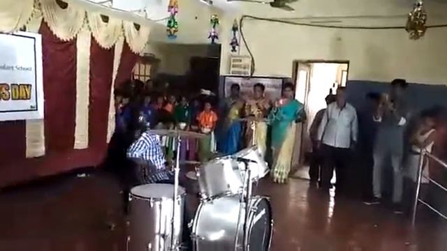 9 year old drummer Sai fire solo смотреть онлайн
