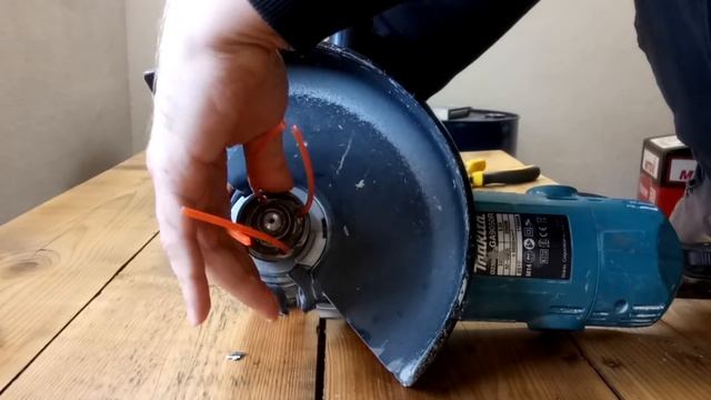 Angle Grinder Makita GA5030R - Cutting Grass смотреть онлайн