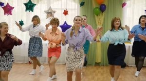 Родители сделали детям сюрприз на выпускной в детском саду. Если что, штаны восхитительные))))