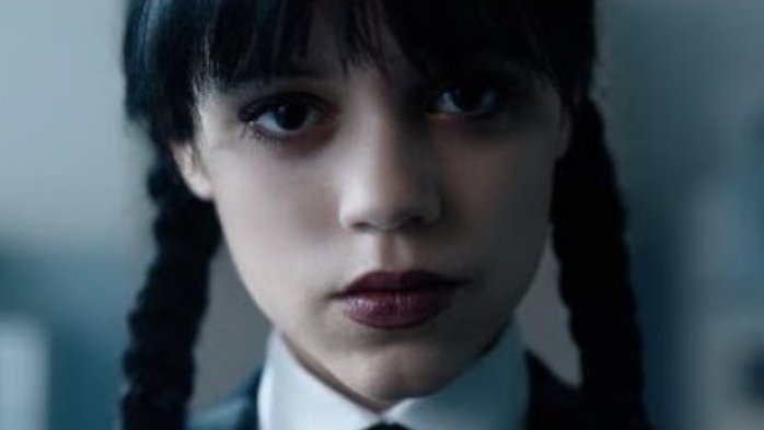 Экстремальные прятки в лесу с Уэнсдей смотреть онлайн