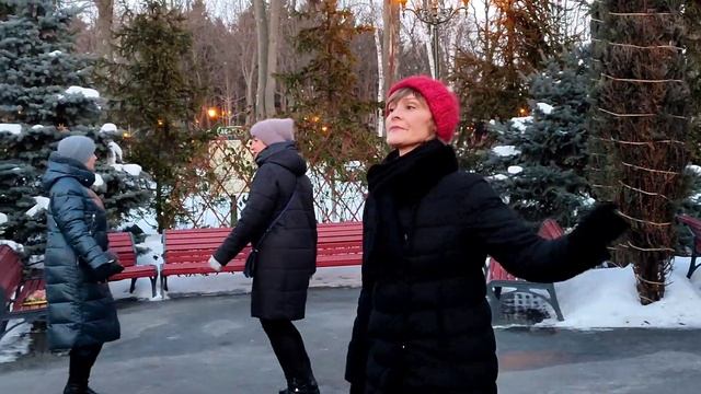 БУДУ Я САДОВНИКОМ ТВОЕЙ ЛЮБВИ!???/ТАНЦЫ В ПАРКЕ ГОРЬКОГО ХАРЬКОВ ФЕВРАЛЬ 2022 смотреть онлайн