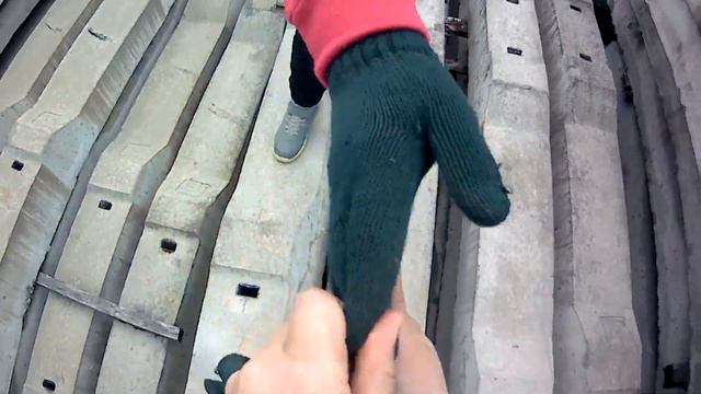 Чуть не подвернул ногу/Самый впечатляющий паркур от первого лица! смотреть онлайн