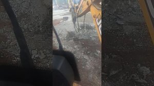 JCB 4cx 3cx Гидромолот Как работать с гидромолотом на погрузчик-экскаваторе #JCB