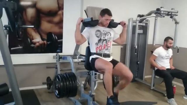 День больших ног!!! Тренировка ног смотреть онлайн