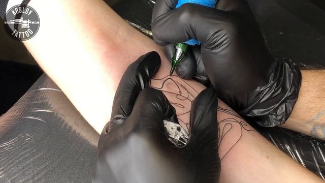 Line work! Работа линиями! #обучениетату #tattoo смотреть онлайн