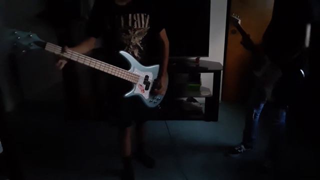 Nirvana - Stay Away (Bass and Guitar Cover) смотреть онлайн