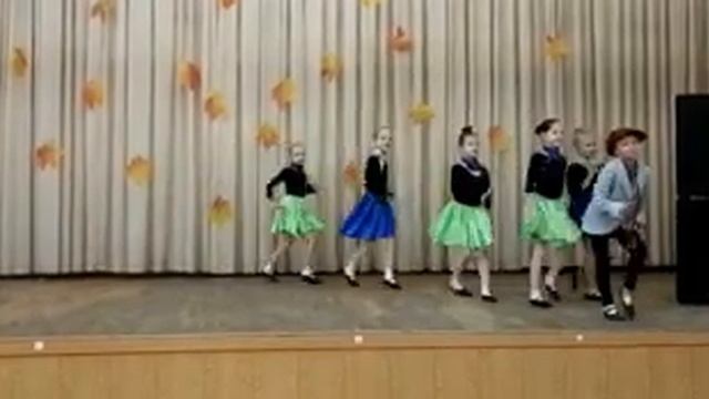 3 Танец Сегодня мамин праздник смотреть онлайн