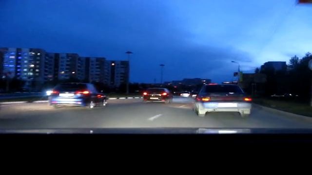 УЛИЧНЫЕ ГОНКИ СТРИТРЕЙСЕРЫ!!!! смотреть онлайн