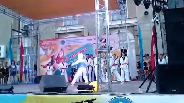 Наши спортсмены выступают в парке смотреть онлайн